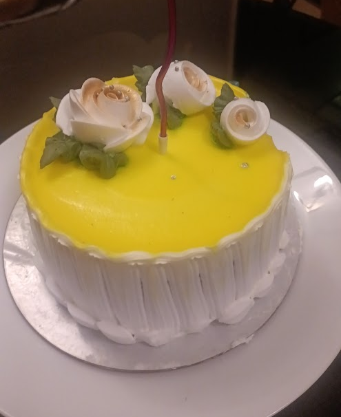 Wedding-Anniversary-Cake